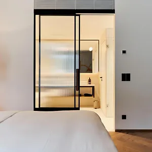 **** Hotell Karl August - A Neighborhood Tyskland